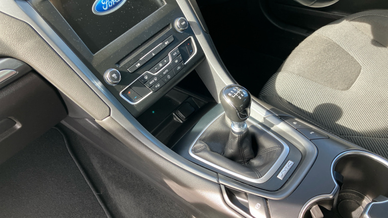 Ford Mondeo 2.0 TDCi Titanium 5dr Diesel Hatchback